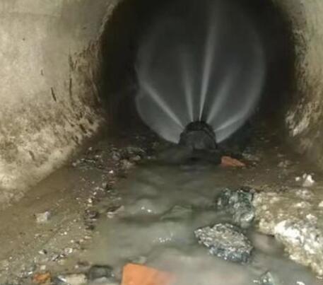 上甘岭市政管道清淤